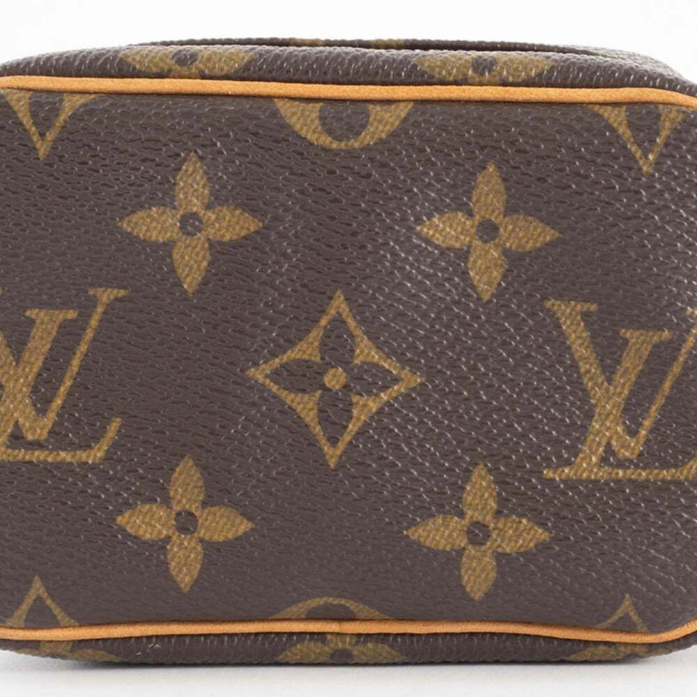 LOUIS VUITTON Brown Monogram Canvas Pouch - Picture 2 of 16